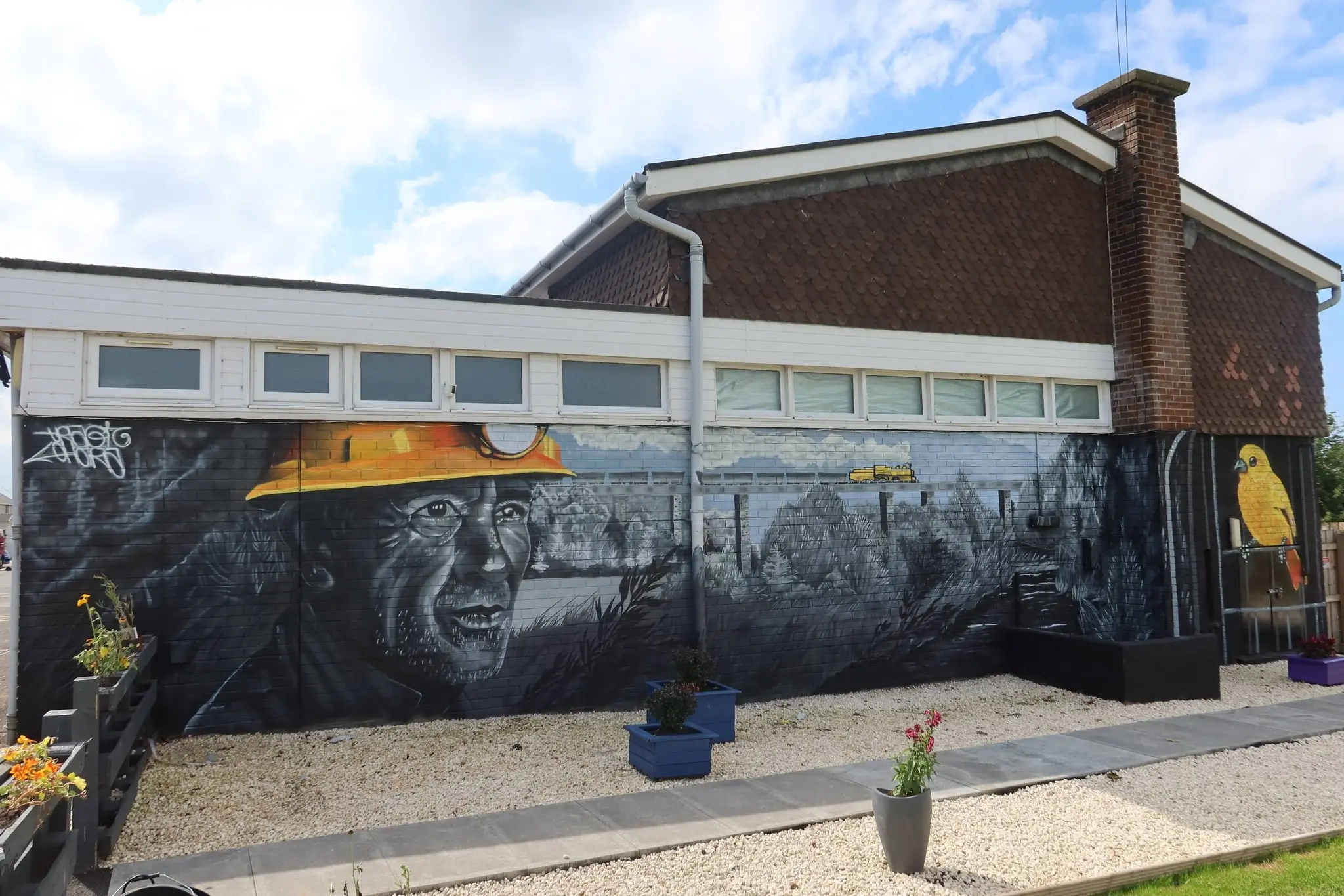 Miners Memorial mural in Annebank, South Ayrshire — community commission